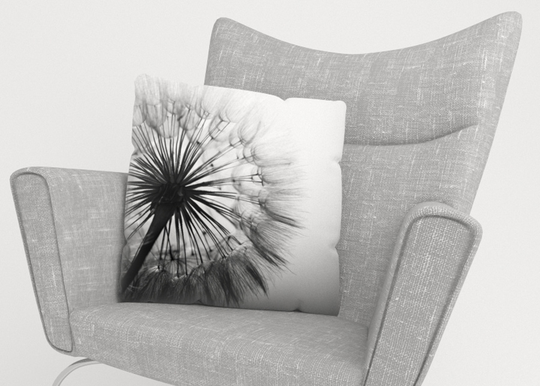 Koristetyynyliina Amazing Dandelion Black and White 45x45 cm
